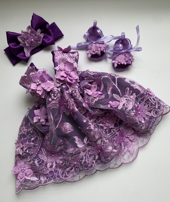 Vestido violeta de flores (recién nacida)